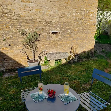 Le Pigeonnier De L'envolee Champenoise B&B